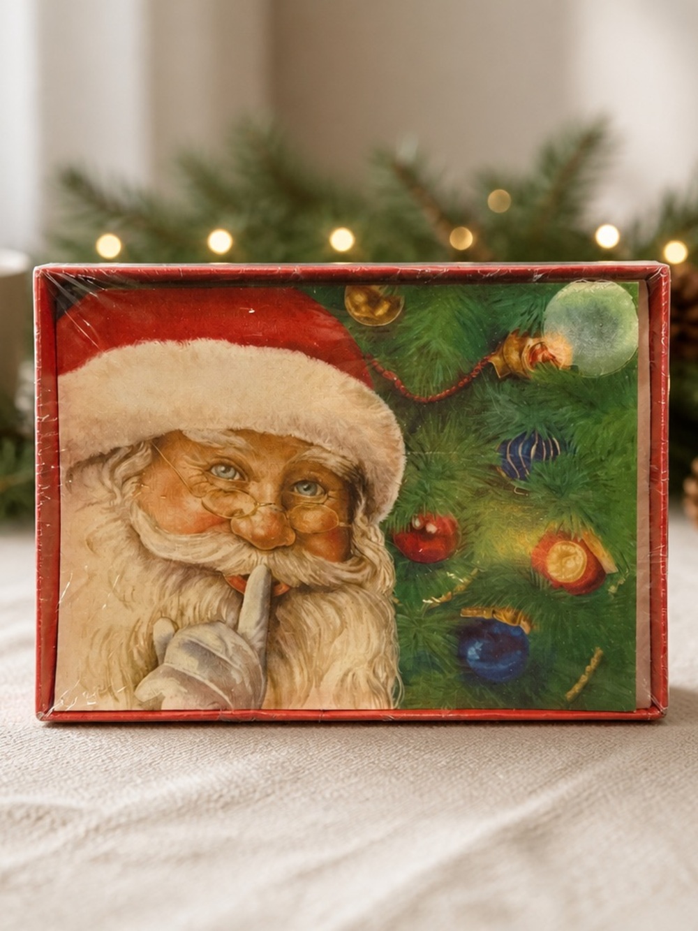 18 Santa Illustration Holiday Gift Cards